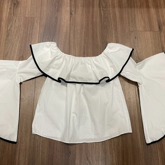 brand new, White Off-the-Shoulder Bell Sleeve Blouse - Picture 3 of 4